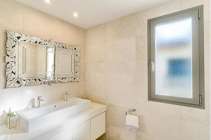 Image No.16-5 Bed Villa for sale