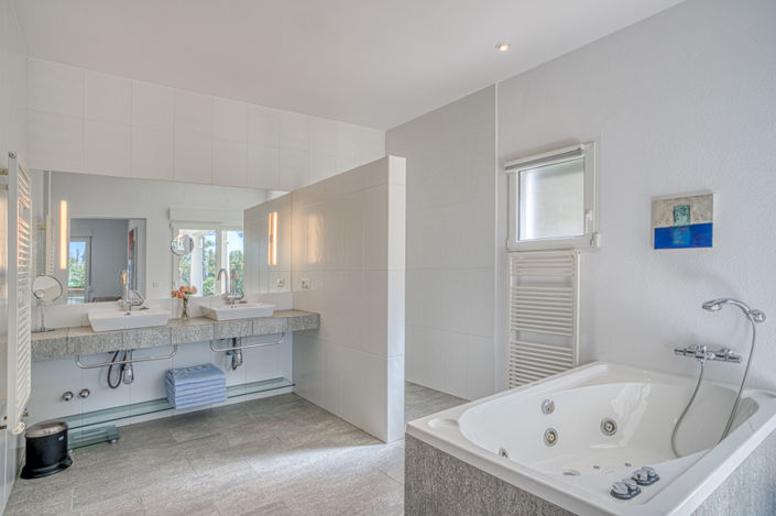 Image No.12-4 Bed Villa for sale