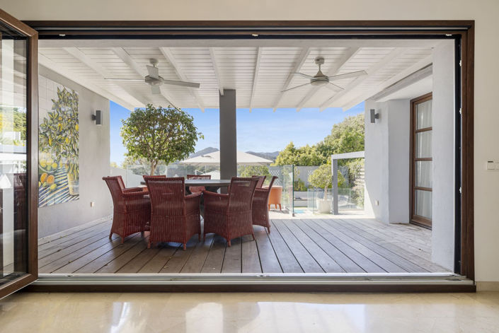 Image No.19-5 Bed Townhouse for sale