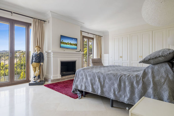 Image No.7-5 Bed Townhouse for sale