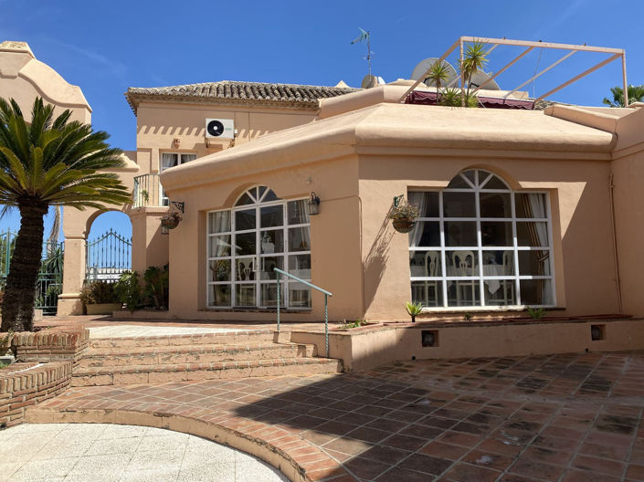 Image No.2-Commercial for sale