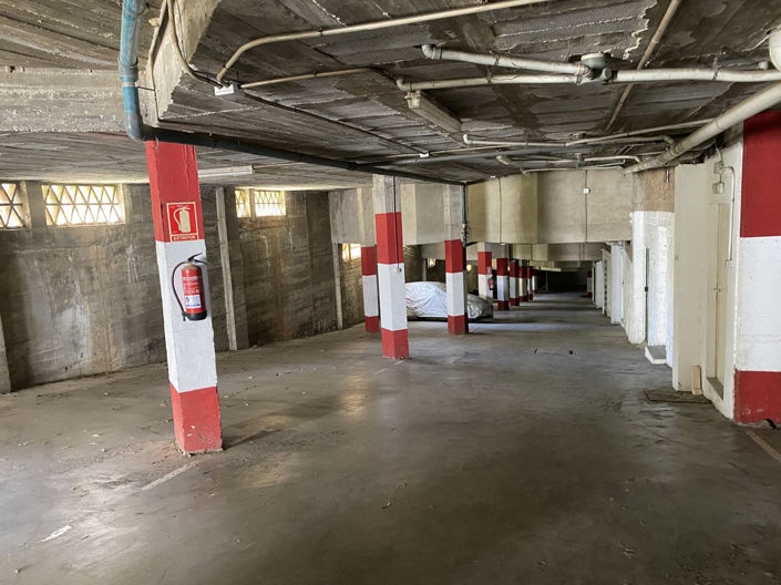 Image No.25-Commercial for sale