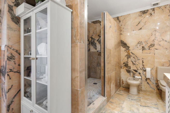 Image No.13-3 Bed Apartment for sale