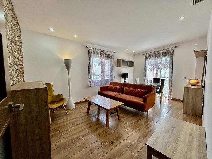 Image No.1-3 Bed Apartment for sale