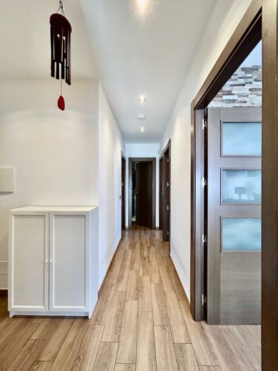 Image No.10-3 Bed Apartment for sale