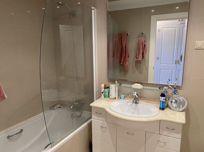 Image No.13-2 Bed Apartment for sale