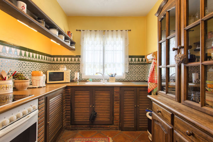 Image No.11-3 Bed Townhouse for sale