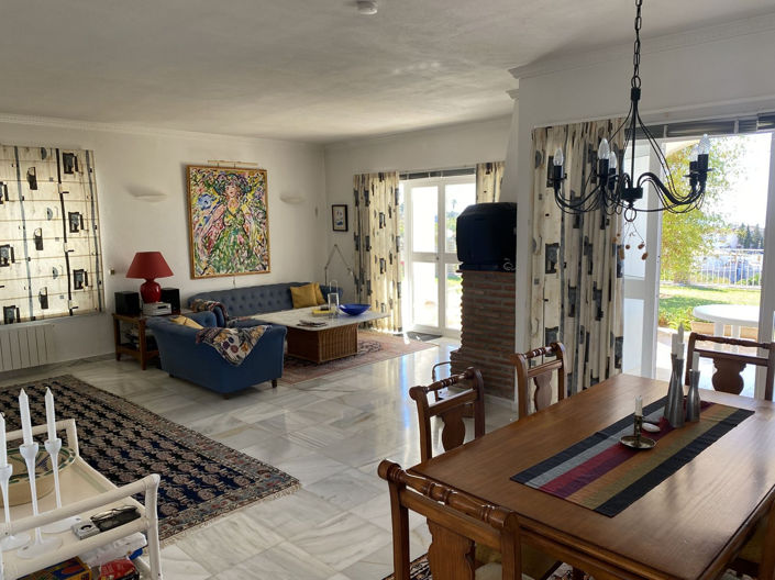 Image No.4-4 Bed Villa for sale