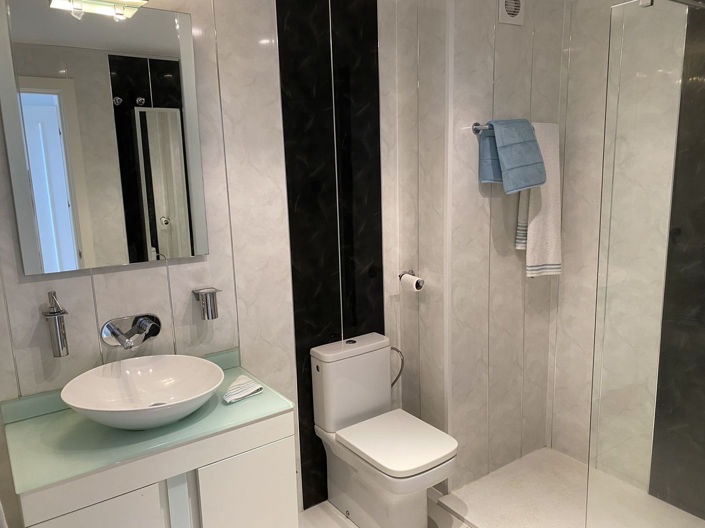 Image No.10-2 Bed Apartment for sale