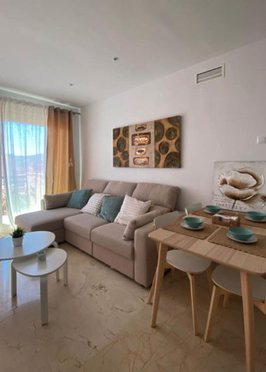 Image No.10-2 Bed Property for sale