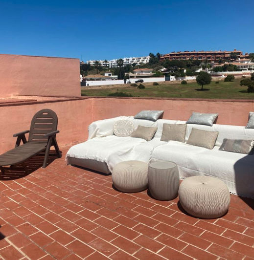 Image No.11-2 Bed Property for sale