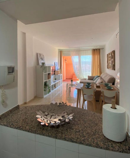 Image No.12-2 Bed Property for sale