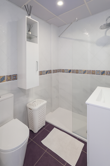 Image No.13-2 Bed Property for sale