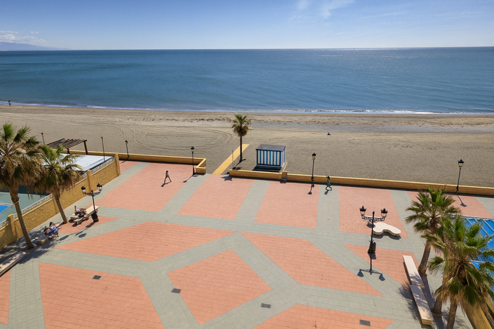 Image No.14-2 Bed Property for sale