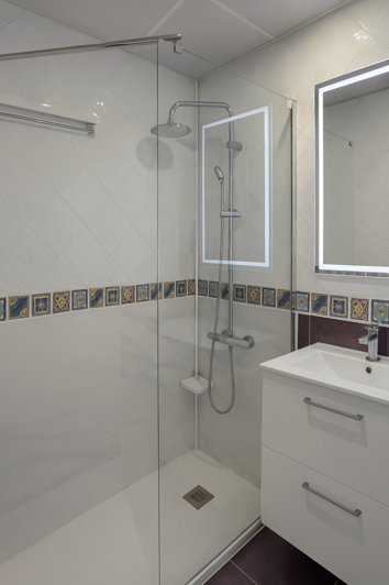 Image No.5-2 Bed Property for sale