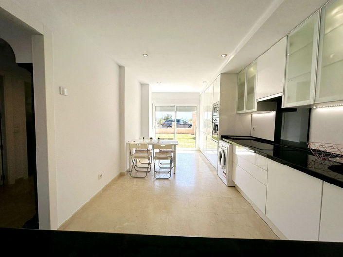 Image No.6-3 Bed Property for sale