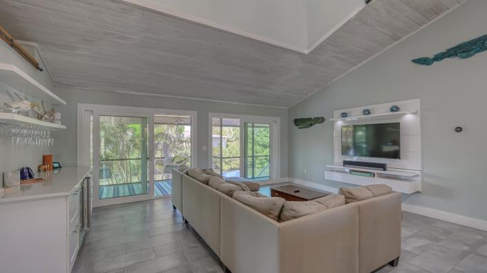 Image No.10-3 Bed House for sale