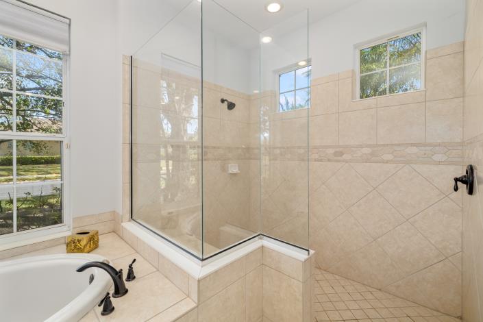 Image No.49-4 Bed House for sale