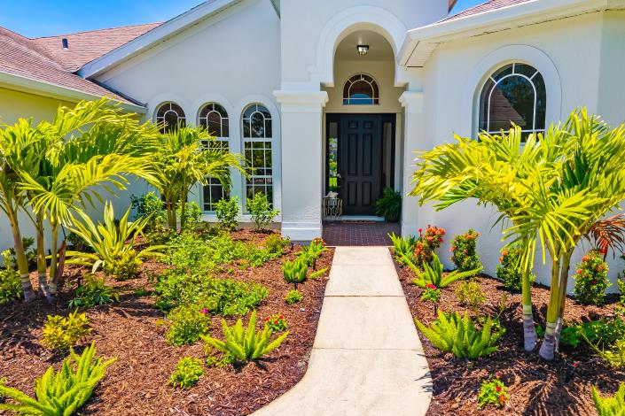 Image No.6-4 Bed House for sale