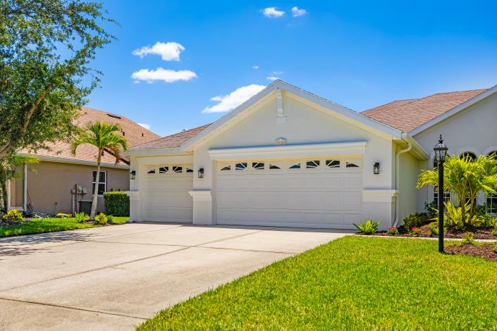 Image No.10-4 Bed House for sale