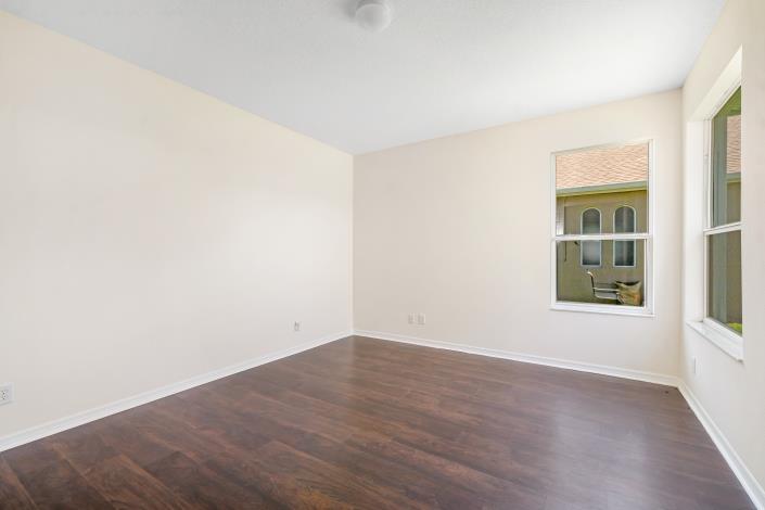 Image No.52-4 Bed House for sale