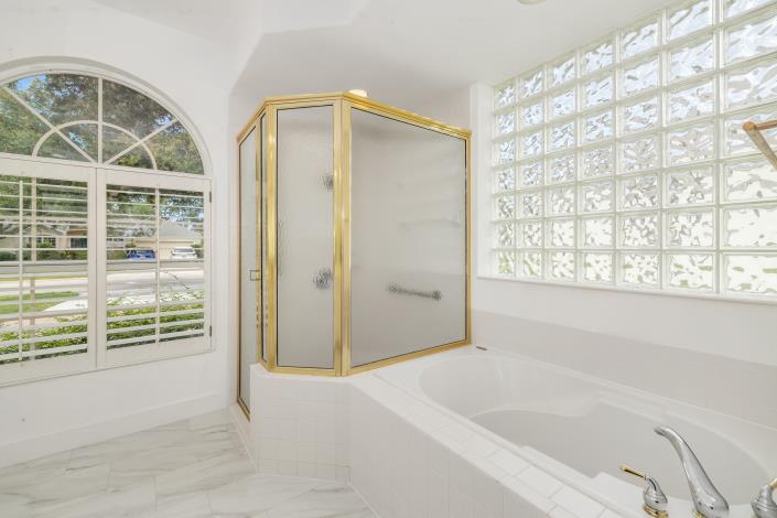 Image No.36-4 Bed House for sale