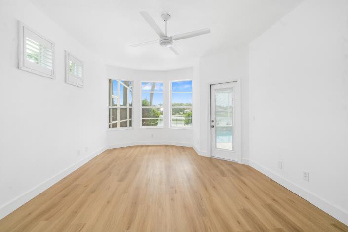 Image No.41-4 Bed House for sale