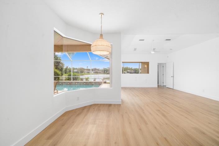 Image No.47-4 Bed House for sale