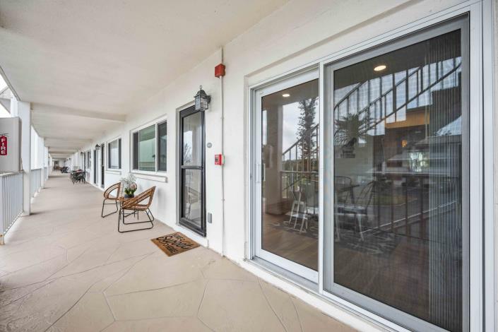 Image No.1-2 Bed Condo for sale