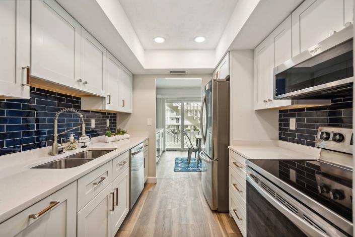 Image No.20-2 Bed Condo for sale