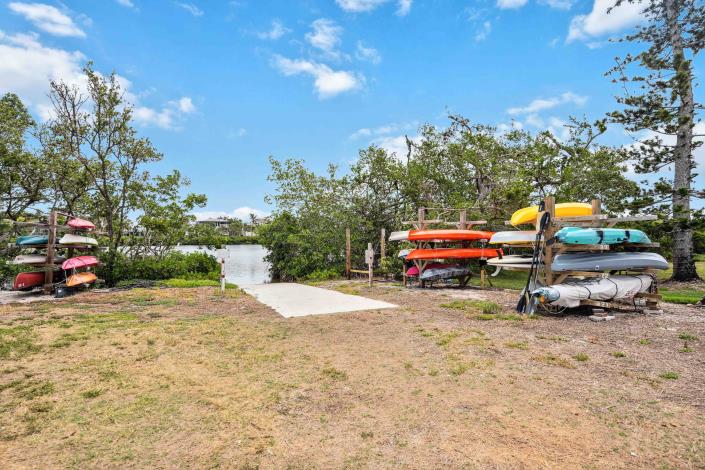 Image No.41-2 Bed Condo for sale