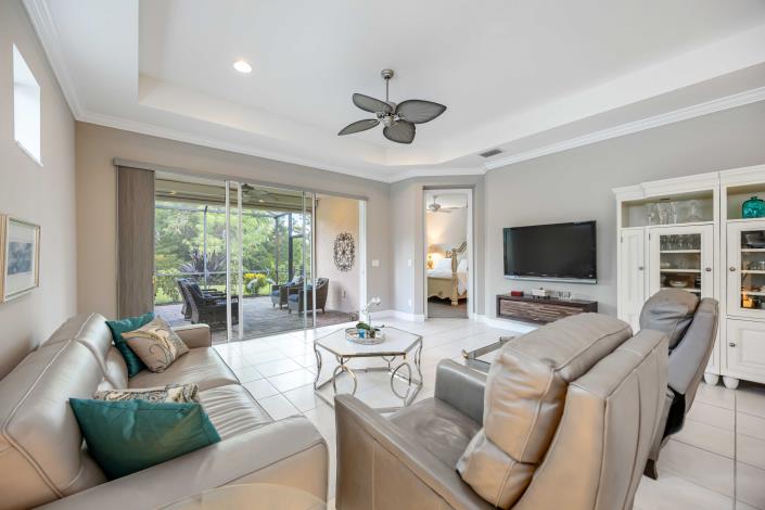 Image No.8-2 Bed House/Villa for sale