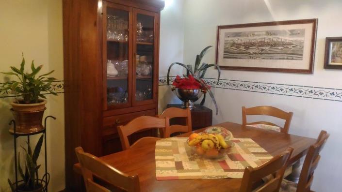 Image No.12-3 Bed House for sale