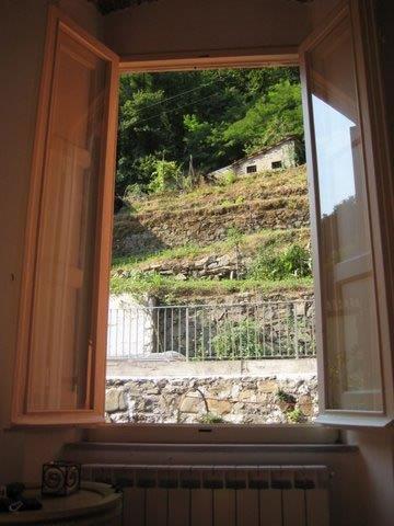 Image No.8-5 Bed House for sale