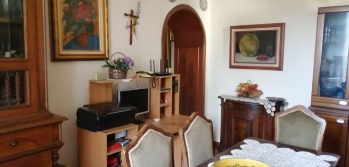 Image No.2-5 Bed Villa for sale