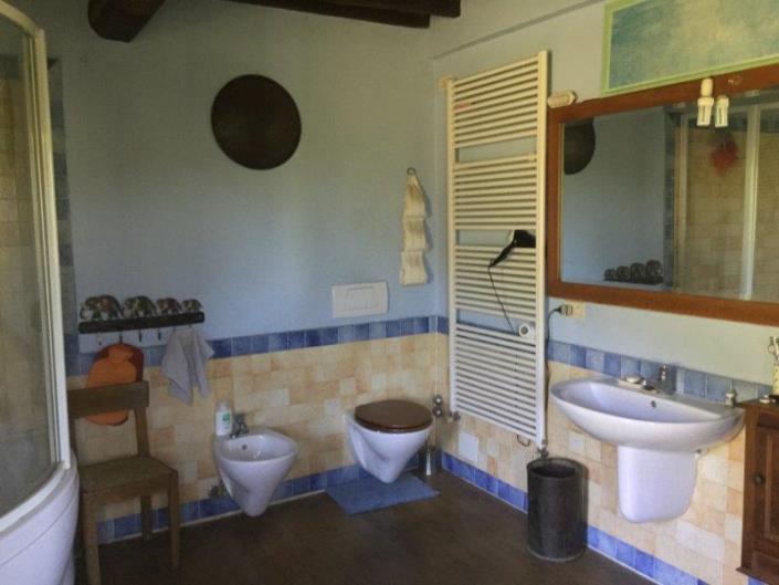 Image No.10-3 Bed House for sale