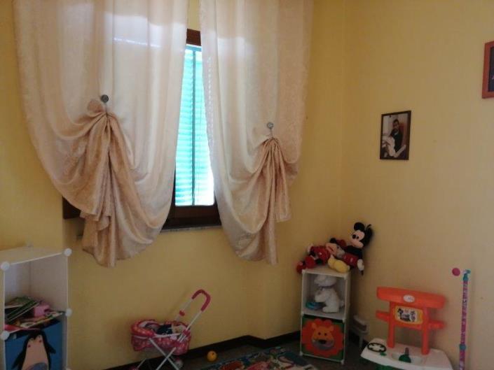 Image No.3-6 Bed House for sale