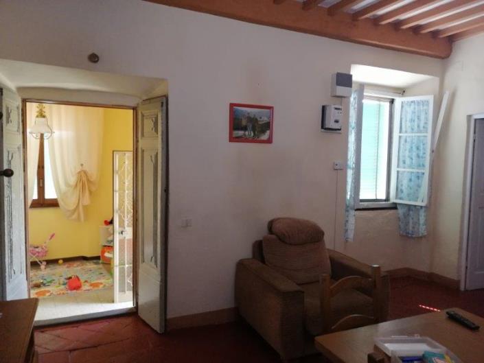 Image No.17-6 Bed House for sale