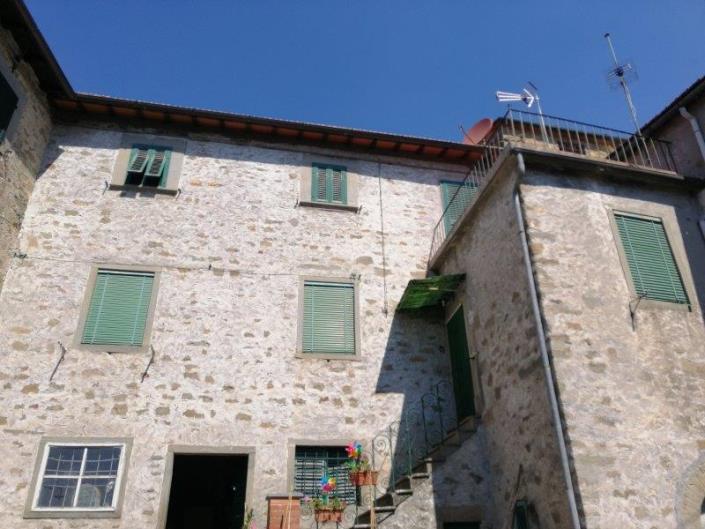 Image No.19-6 Bed House for sale