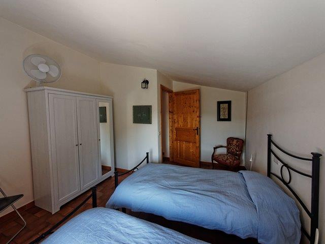 Image No.29-3 Bed House for sale