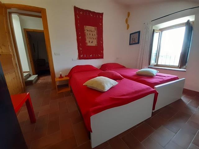 Image No.31-3 Bed House for sale