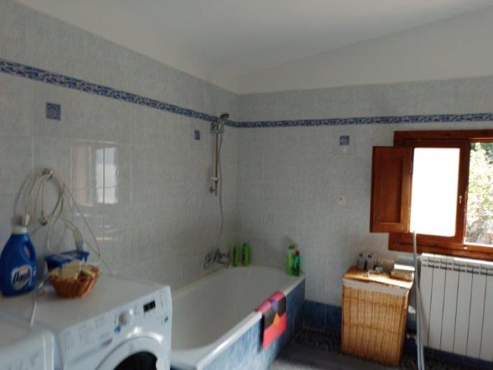 Image No.15-3 Bed House for sale