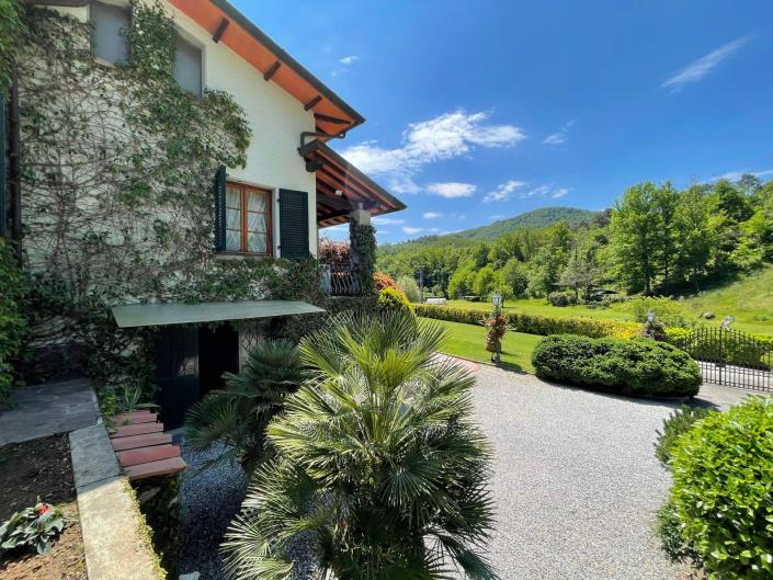 Image No.4-7 Bed Villa for sale