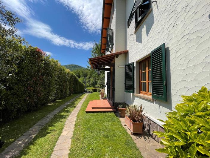 Image No.15-7 Bed Villa for sale