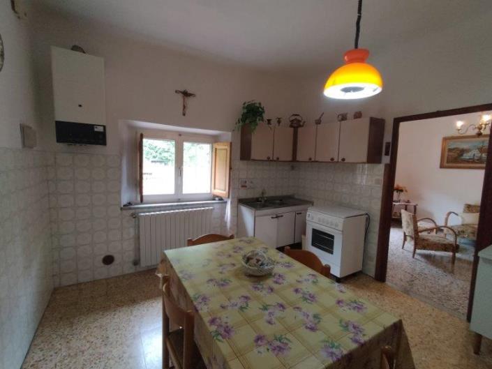 Image No.17-4 Bed Apartment for sale