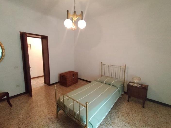 Image No.35-4 Bed Apartment for sale