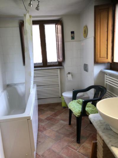 Image No.10-3 Bed House for sale