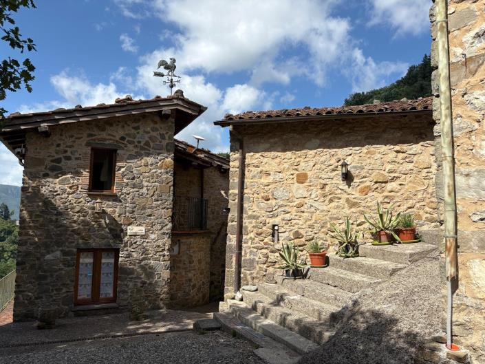 Image No.56-3 Bed House for sale