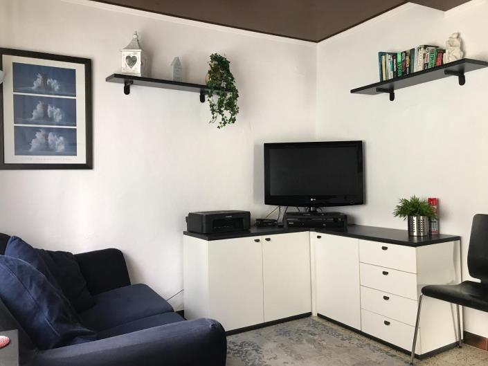 Image No.6-2 Bed House for sale