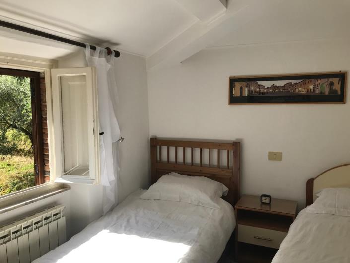 Image No.10-2 Bed House for sale